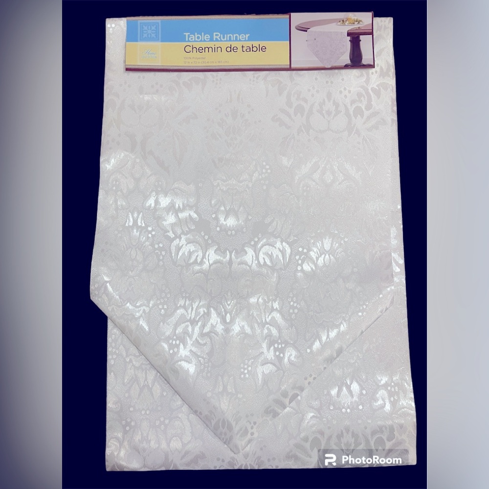 Elegant Home Collection White Table Runner (Chemin de Table) 100% Polyester